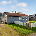 3 Bedroom Beautiful In オテルプ