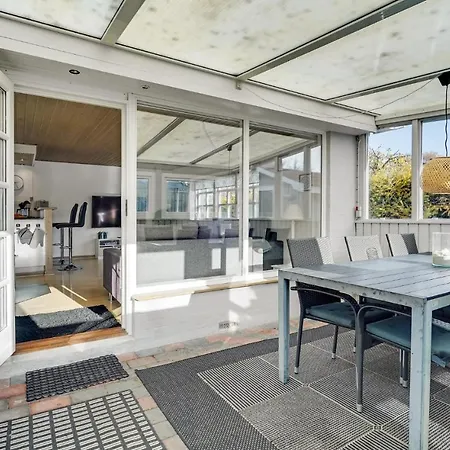 3 Bedroom Beautiful In * オテルプ