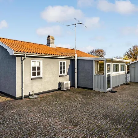 Holiday home 3 Bedroom Beautiful In Otterup